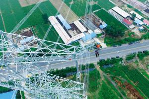 2020年南網(wǎng)初步建成安全可靠綠色高效智能電網(wǎng)
