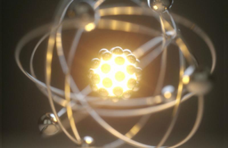 英國(guó)商業(yè)和能源部長(zhǎng)Greg Clark宣布與核部門達(dá)成部門協(xié)議，以確保民用核能未來并降低客戶的能源成本