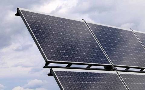 黑山8家公司購買了招標文件，計劃在Mo?ura上安裝太陽能發電廠