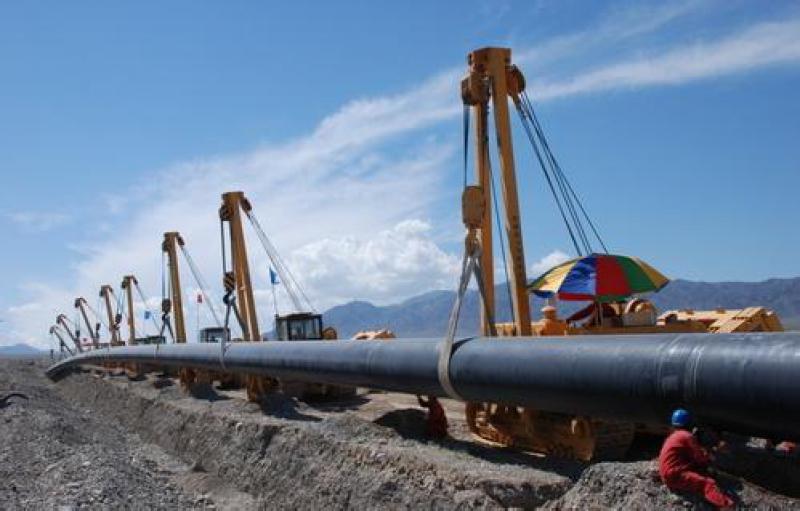 桂沿海輸內(nèi)地成品油管道投產(chǎn)