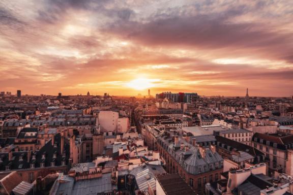 法國(guó)公布2025年7-9月屋頂太陽能上網(wǎng)電價(jià)新規(guī)