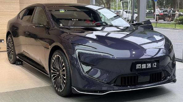 長(zhǎng)安汽車攜三款新車型參展俄羅斯國(guó)際創(chuàng)新工業(yè)展