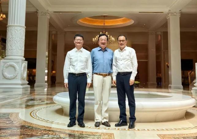 中國長安汽車集團(tuán)董事長，拜訪任正非