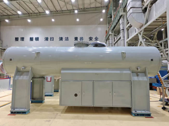 中國首臺800千伏80千安大容量斷路器通過技術鑒定