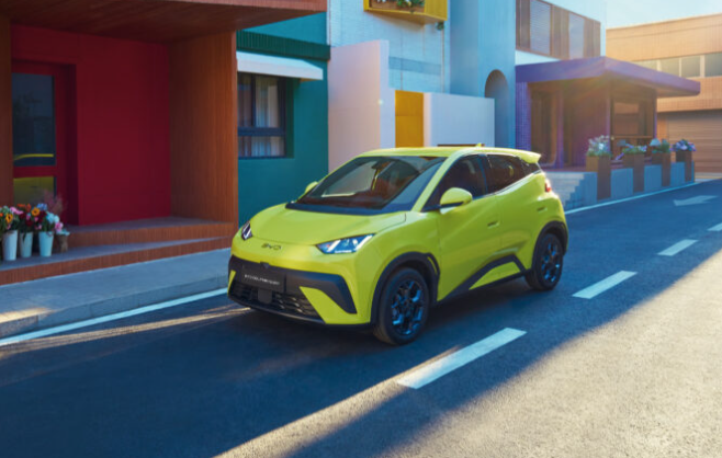 加拿大與中國達成協(xié)議允許以特定關稅進口中國電動汽車